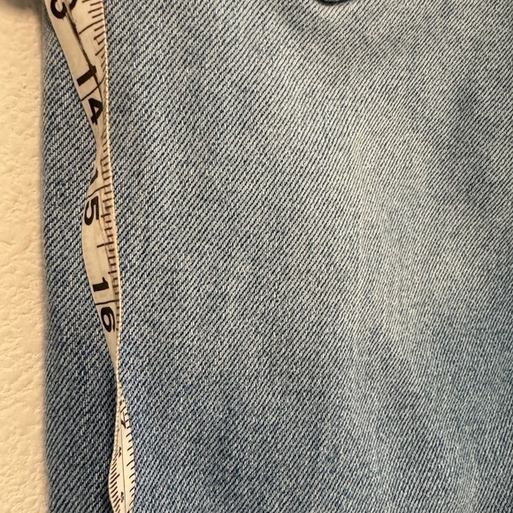 Hollister Curvy High Rise Mom Vintage Stretch Distressed Blue Jeans Size 1R - Picture 11 of 16